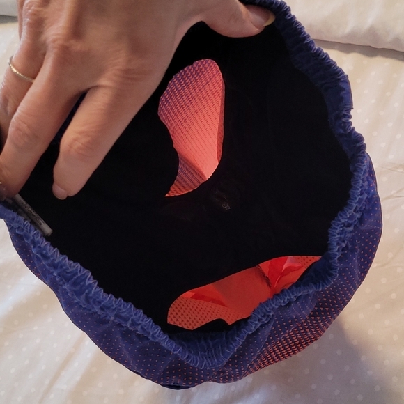 🔶️5 for $30🔶️ Under Armour Swim Trunks - Picture 6 of 8